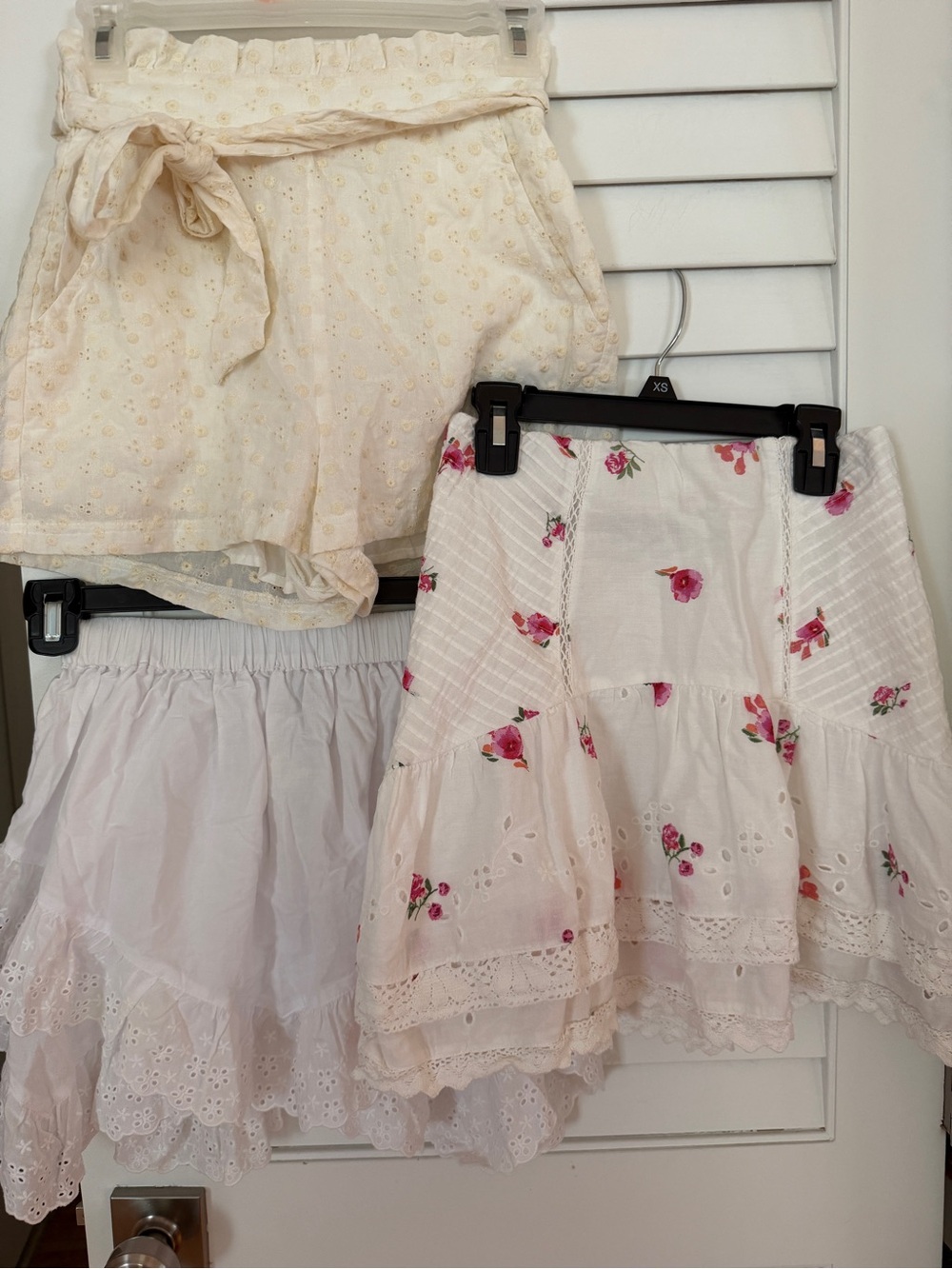 Set 3 XS Skirts Shorts Altar’d State Zara H&M Eyelet Paperbag High Waist
